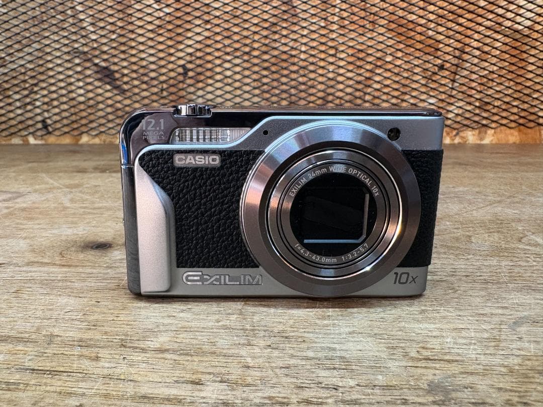 カシオ★ボディ★EX-H10★シルバー★EXILIM★デジカメ