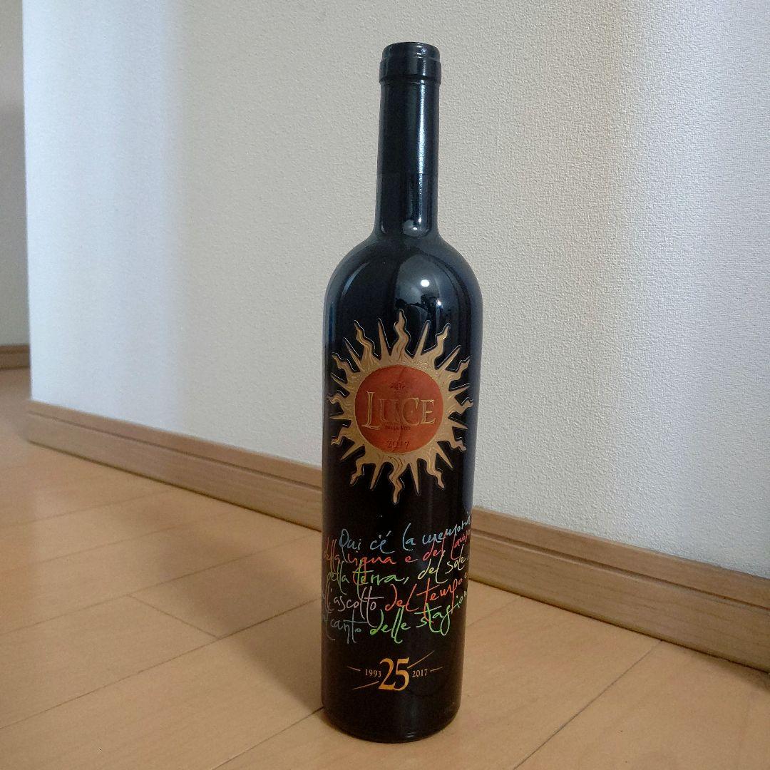 テヌータ ルーチェ ルーチェ デッラ ヴィーテ 2017 25周年記念ラベル