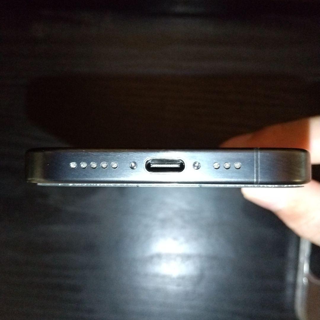 超美品 iPhone15pro ブラックチタニウム 256gb
