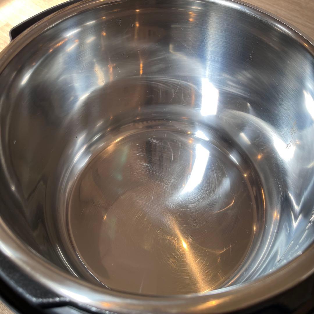 Instant pot マルチ電気圧力鍋 5.7リットル 箱あり