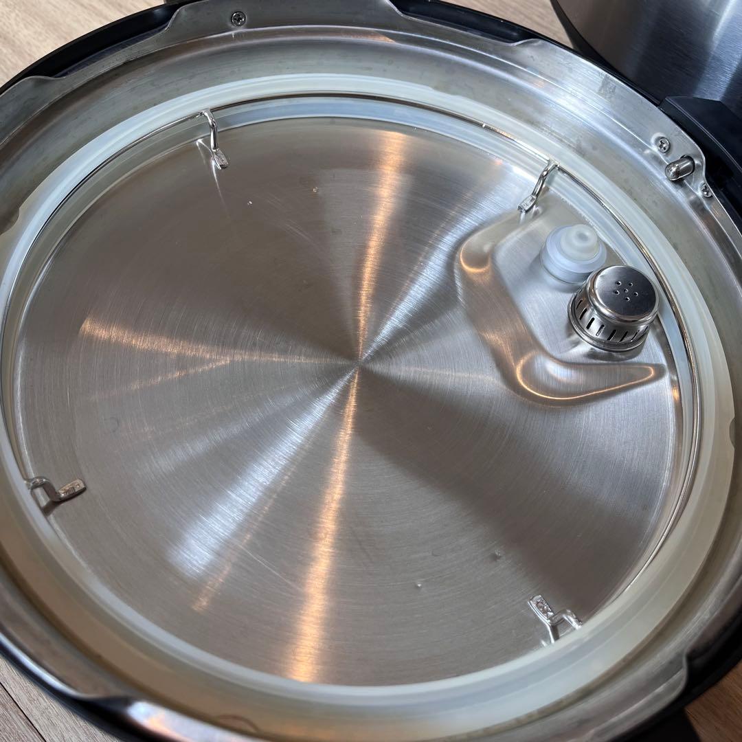 Instant pot マルチ電気圧力鍋 5.7リットル 箱あり