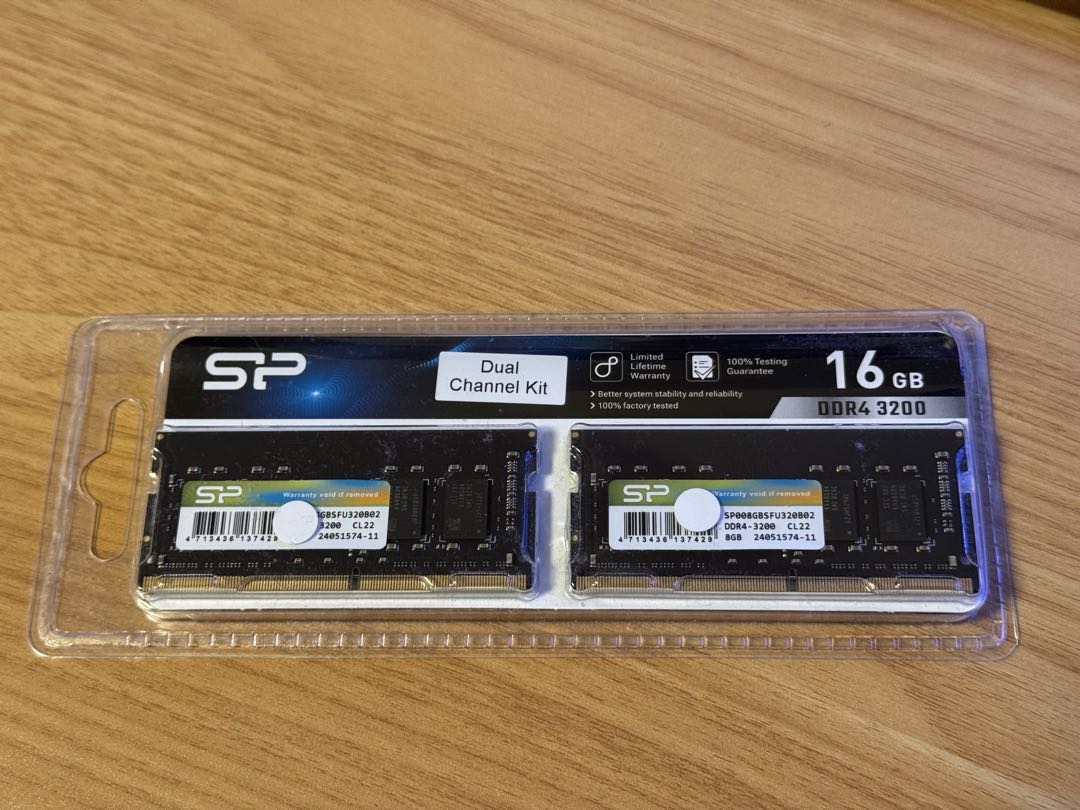 ノートパソコン用メモリキット DDR4 ×2枚(16GB) 未使用未開封品