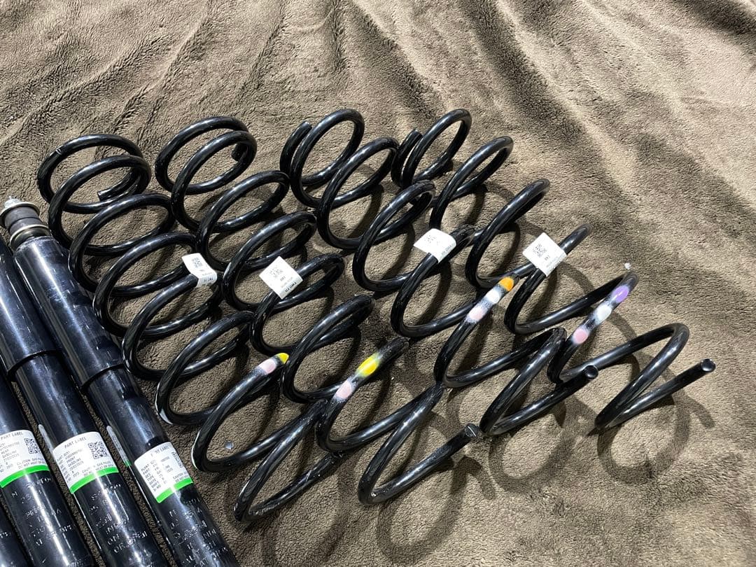 在庫処分特価！ ジムニー ノマド JC74 純正 新車外し サスペンション