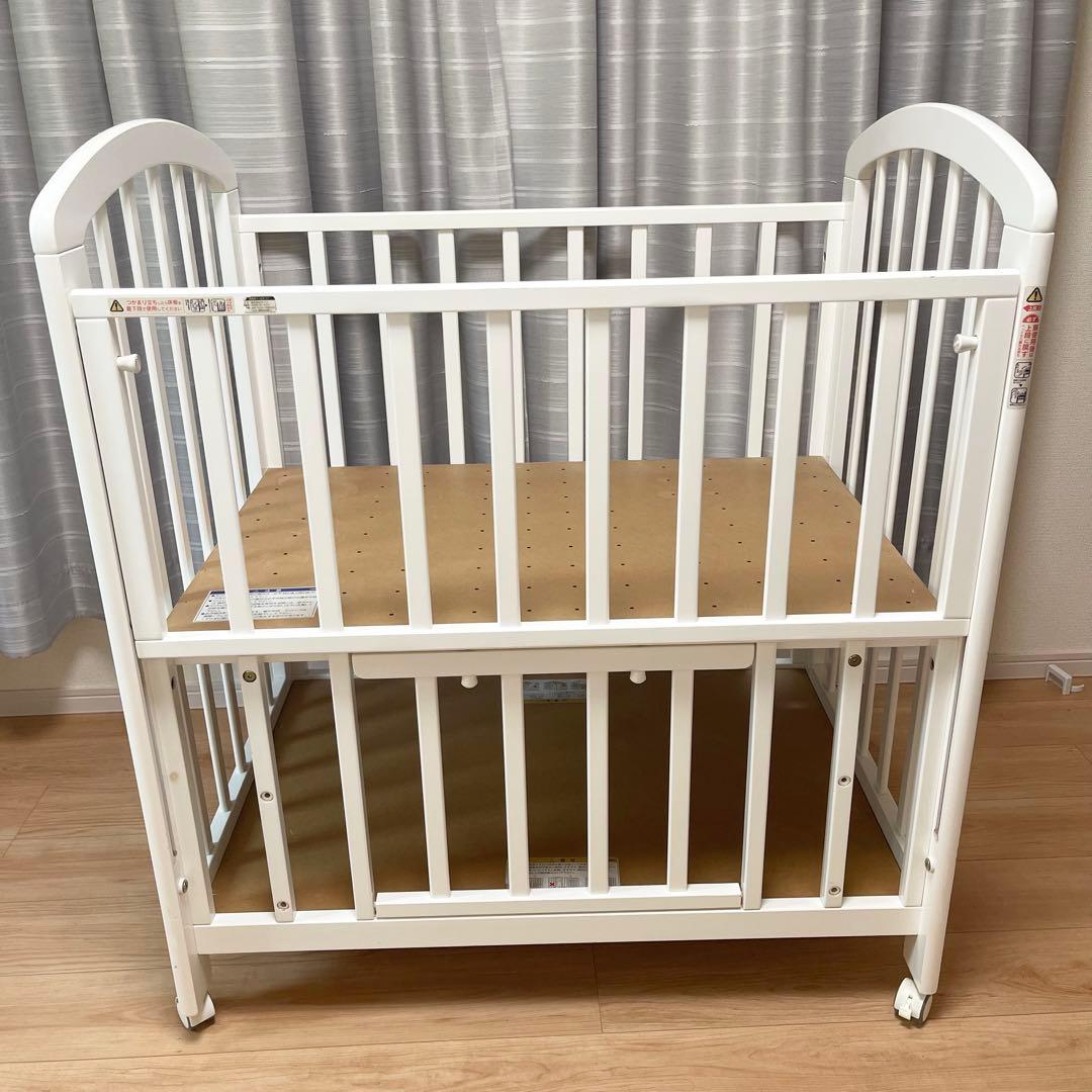 【直接引き取り限定★滋賀県】KATOJI カトージ　ベビーベッド　ミニ　ホワイト