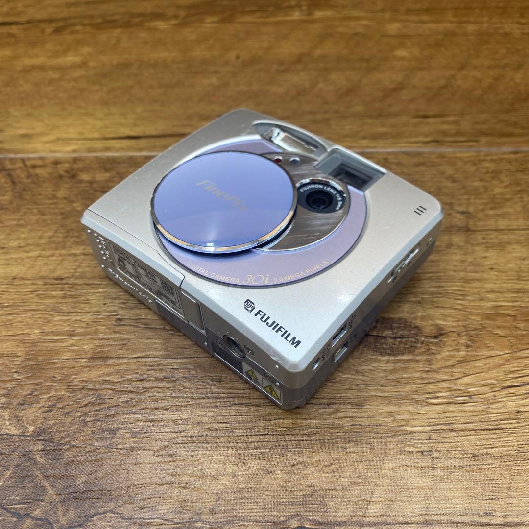 FUJIFILM 富士フィルム　FinePix 30i y-92