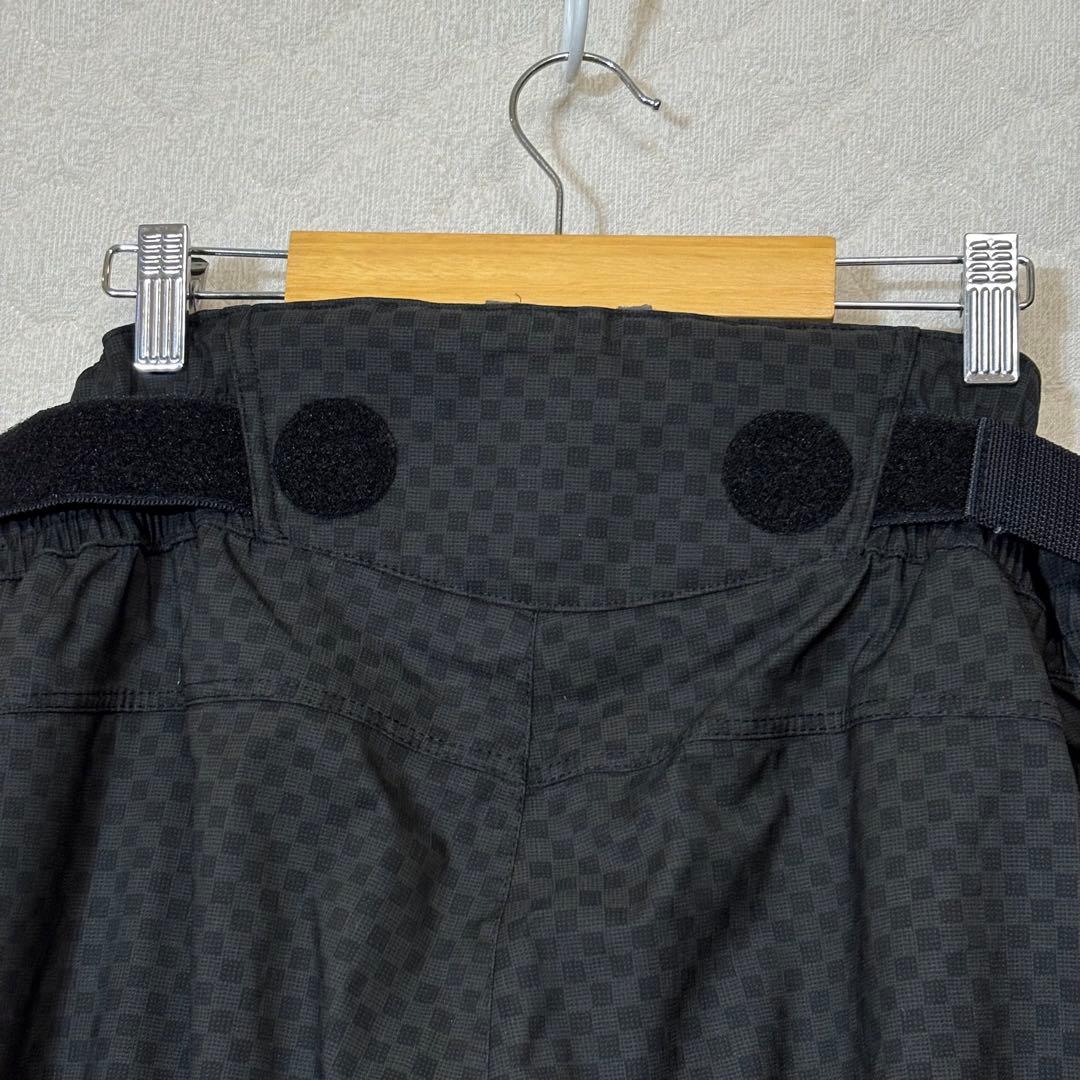 ミズノ　スキーウェア　クロアチア代表　上下セットアップ　ブレスサーモ　中綿入り