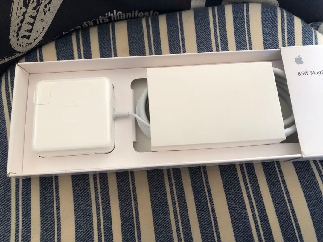新品未使用 Apple 85W MagSafe 2 Power Adapter