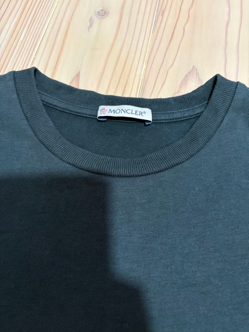 MONCLER ブラック Tシャツ(キッズ)