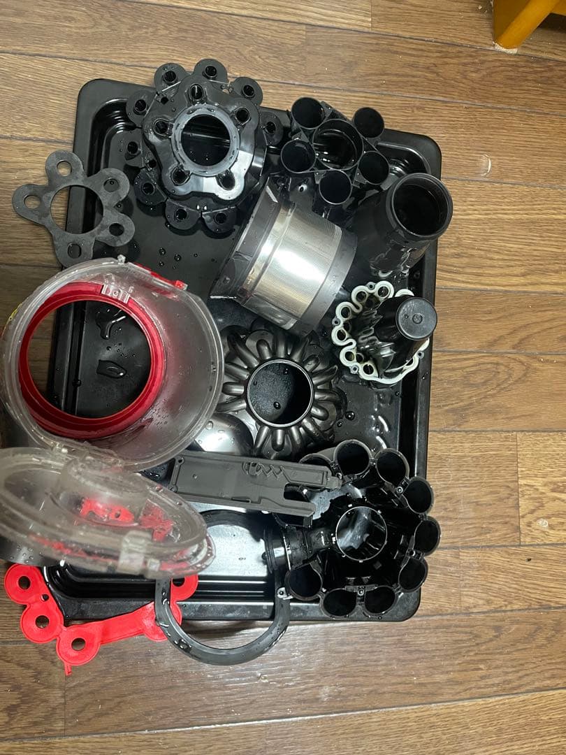 Dyson - ダイソン V7 (sv11) スティッククリーナー 本体