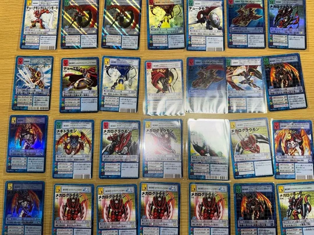 旧デジモンカードまとめ売り約５０枚　主人公デジモンまとめ