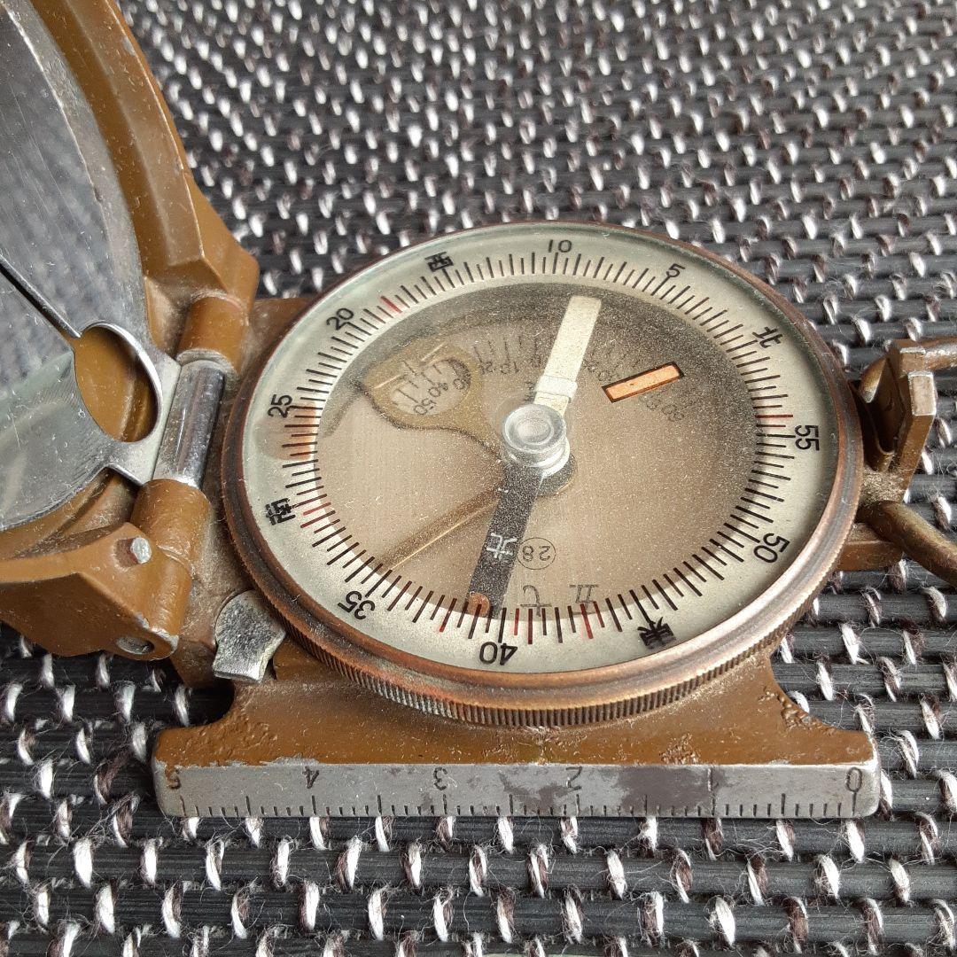 古い日本陸海軍五七式羅針盤/コンパス方位計地図磁石/野外行軍装備/銃武具携帯え