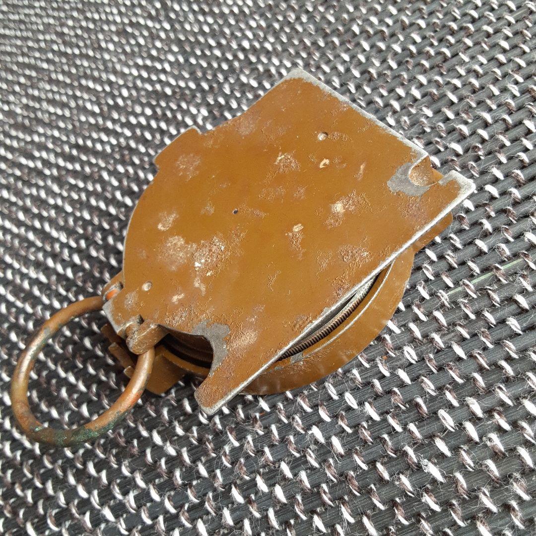 古い日本陸海軍五七式羅針盤/コンパス方位計地図磁石/野外行軍装備/銃武具携帯え