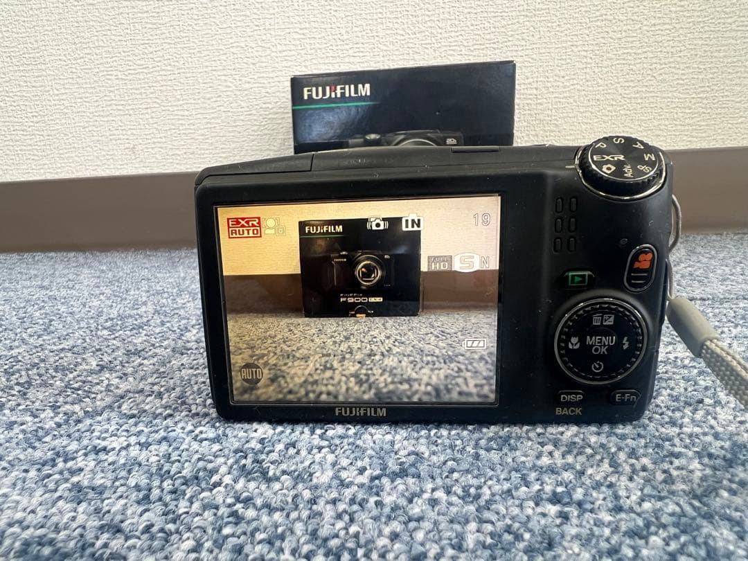 FUJIFILM FinePix F900EXR 20倍