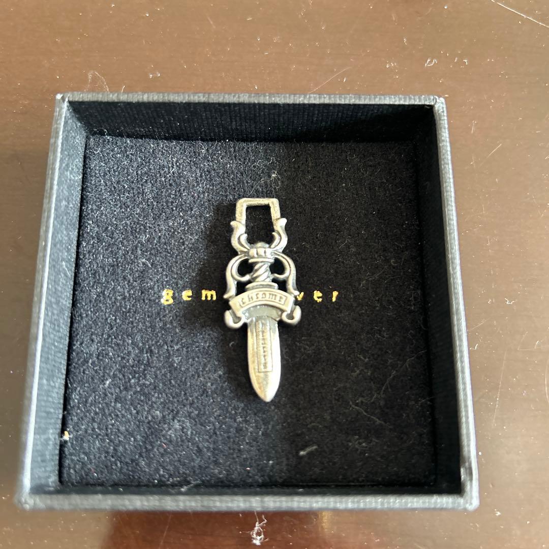 【CHROME HEARTS】シルバーダガー　ジップ　ペンダントトップ