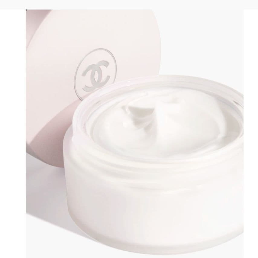 シャネルチャンスオータンドゥルボディクリーム　ギフトボックス付き変更可