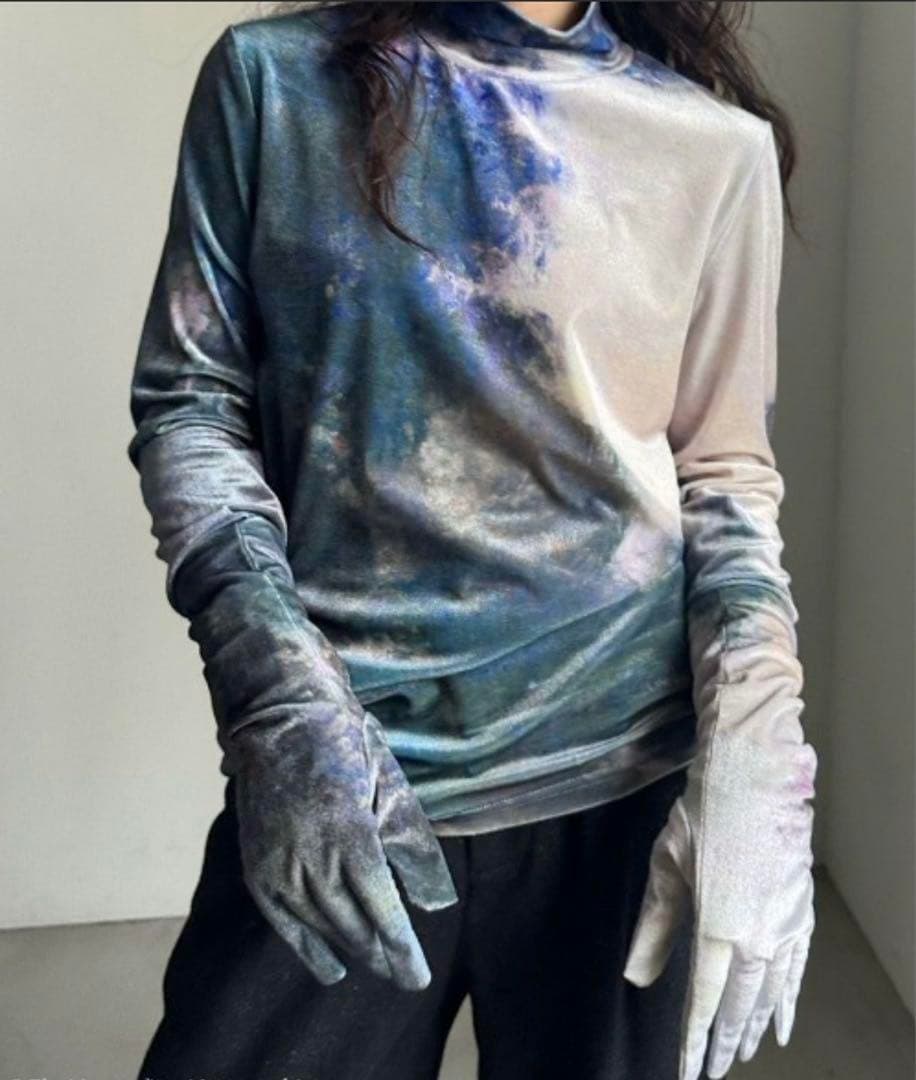 AMERI×THE MET SCENERY VELOUR TOP