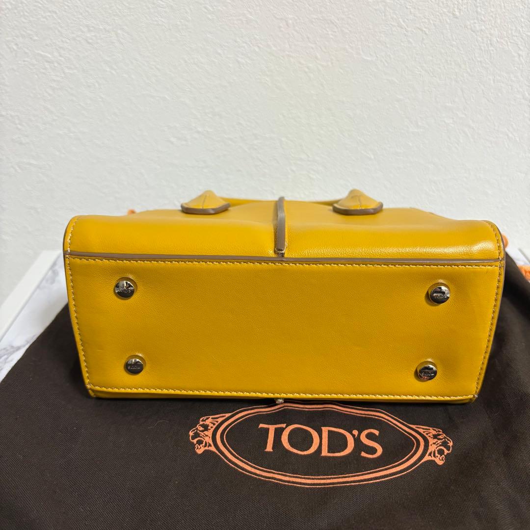 未使用級 TOD'S(トッズ)　ホーリーミニ ハンド　　バッグ ショルダー付き