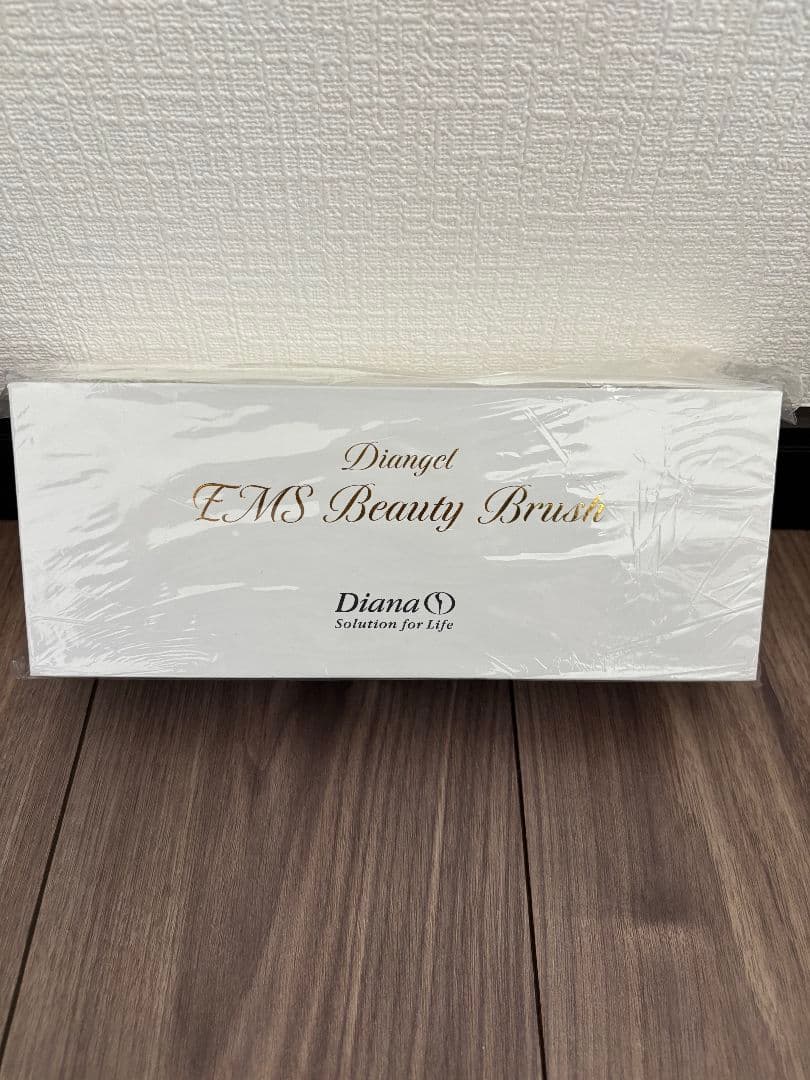 DIANA　デイアンジェEMSビューティブラシ
