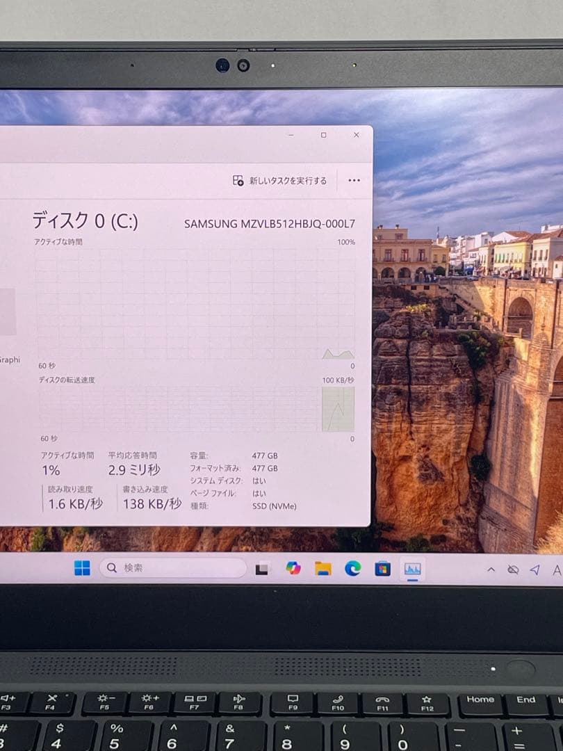 ThinkPad T14s gen2 i5-1145G7 16GB だめ￼4k