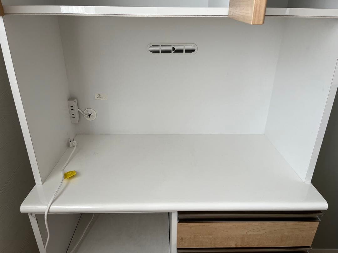 マナベインテリアハーツ　食器棚