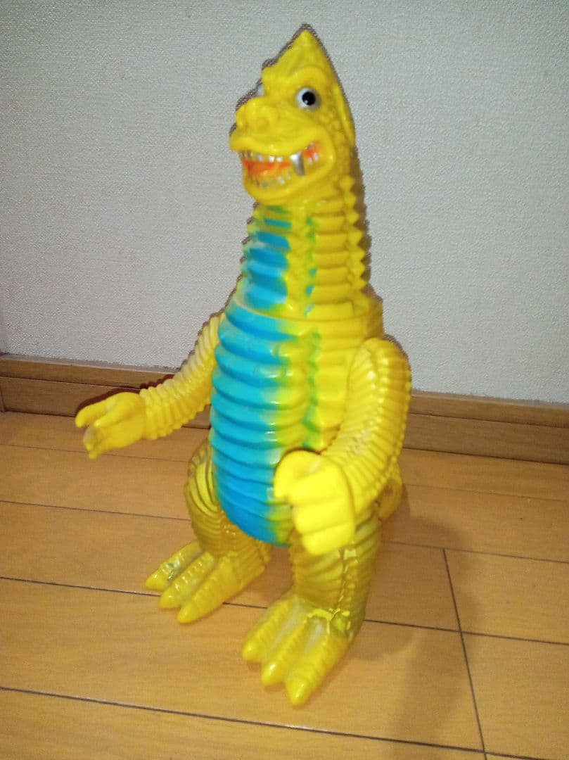 ジャイアントレッドキング、ゴモラ　セット　ブルマァク　再販　ソフビ