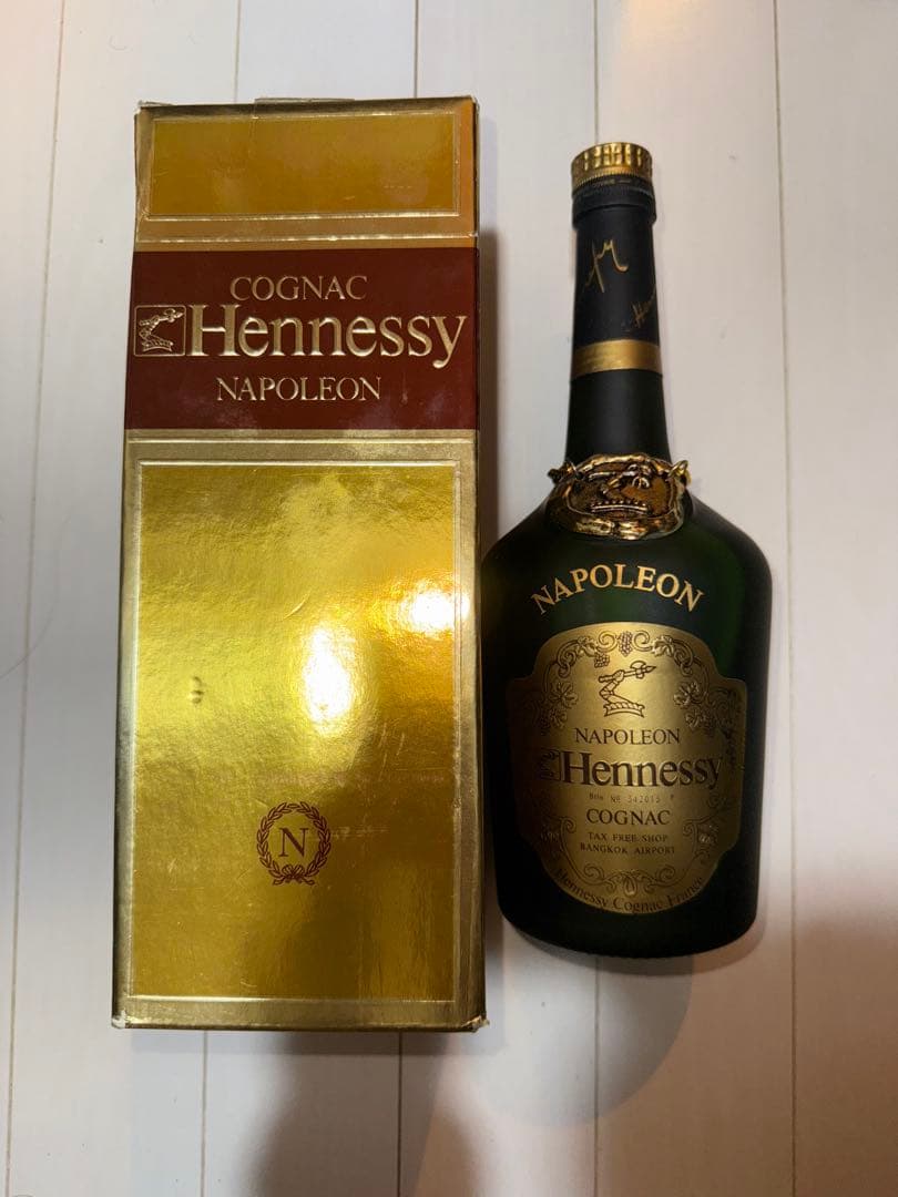 Hennessy Napoleon コニャック 箱入り