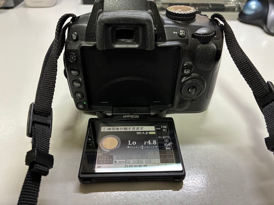 Nikon D5000 デジタル一眼レフカメラ