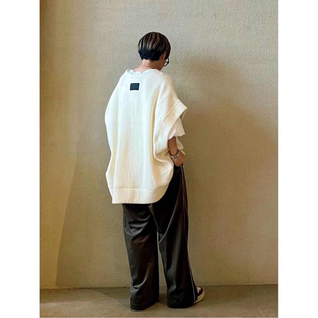 【新品】定価35,200円　COGTHEBIGSMOKE　KIKI GILET