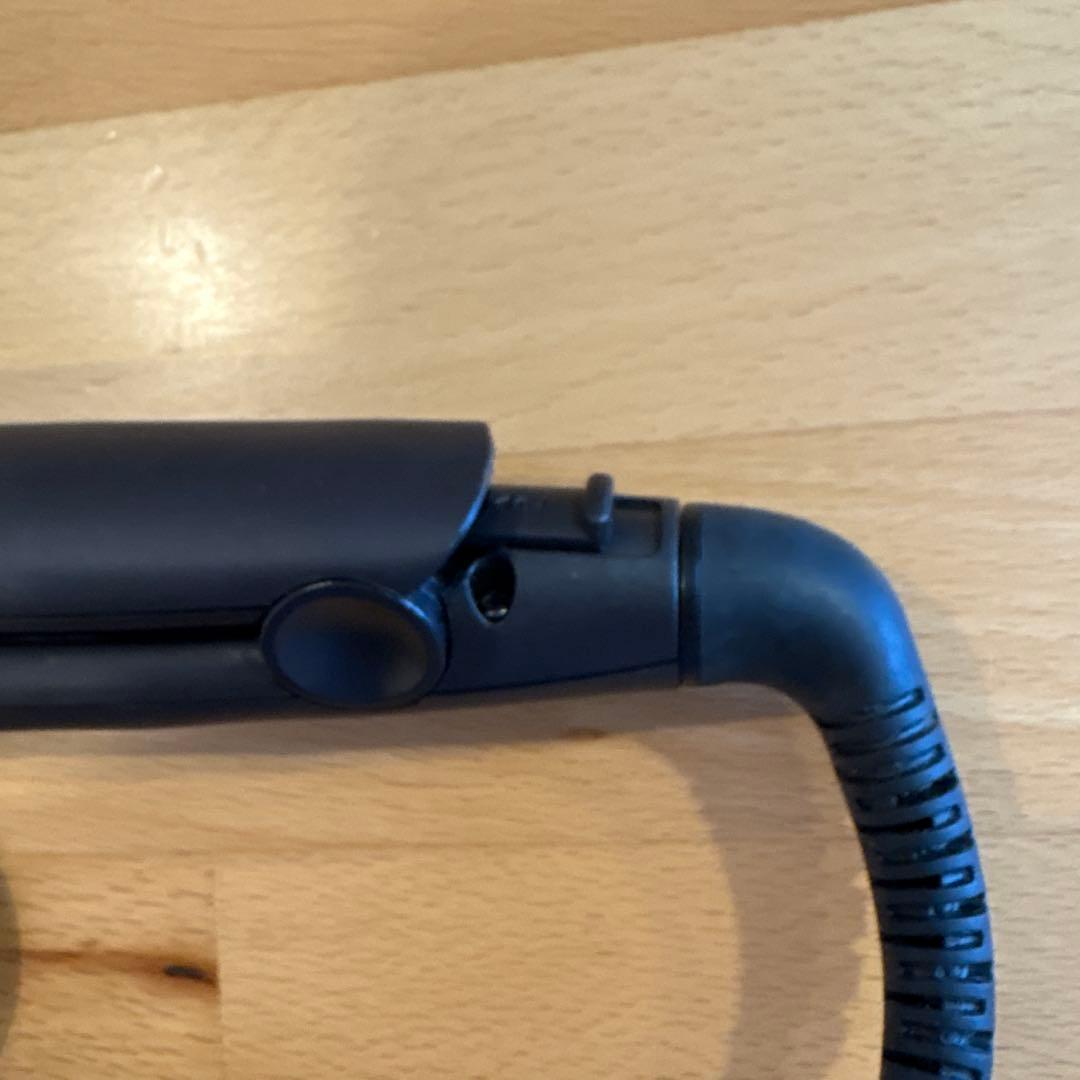 REMINGTON ストレートヘアアイロン S6505 収納ケース付き　海外対応