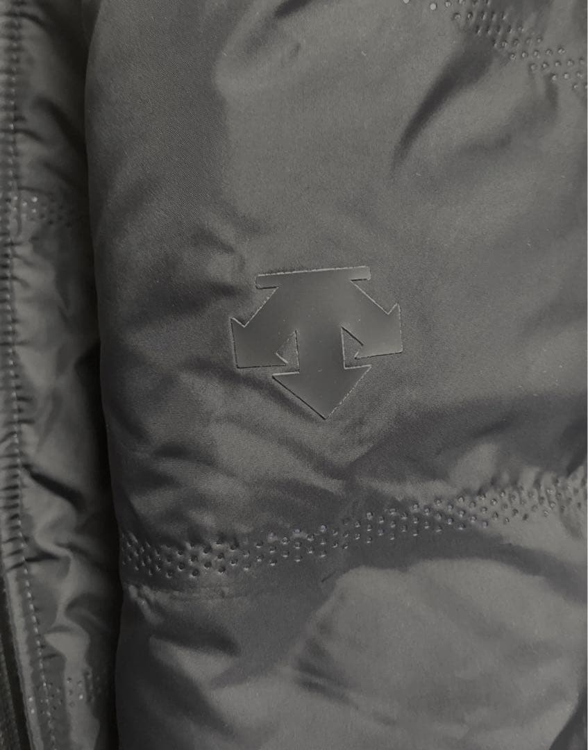 花子さま専用　　未使用 DESCENTE デサント ダウンジャケット
