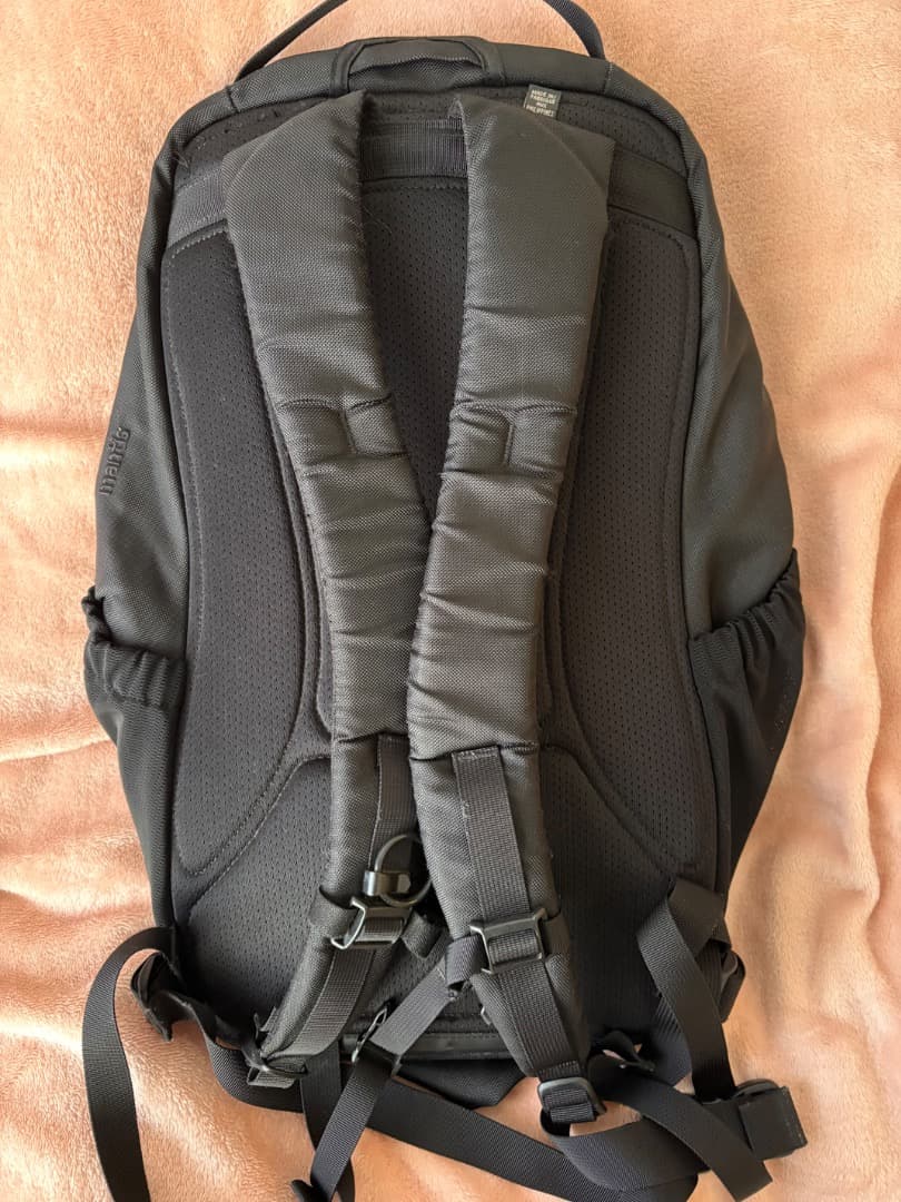 ARC'TERYX Mantis リュック　ブラック