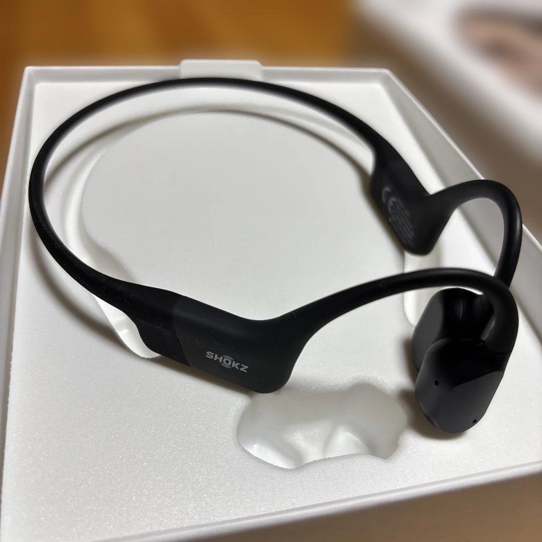 【中古】Shokz OPENRUN 骨伝導イヤホン＋専用ケース
