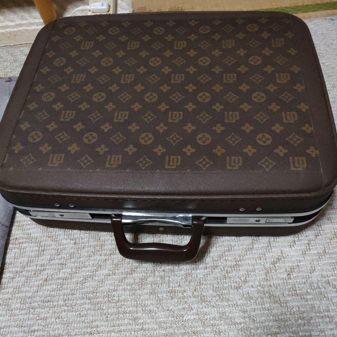 時計色々(個々に付いては掲載を参考に)個数60個。