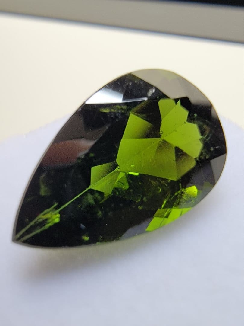 天然 グリーントルマリン 6.08ct ペア ファンシー ブラジル産　大粒ルース