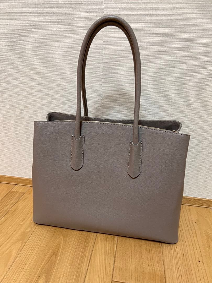 【美品】FURLA バッグ