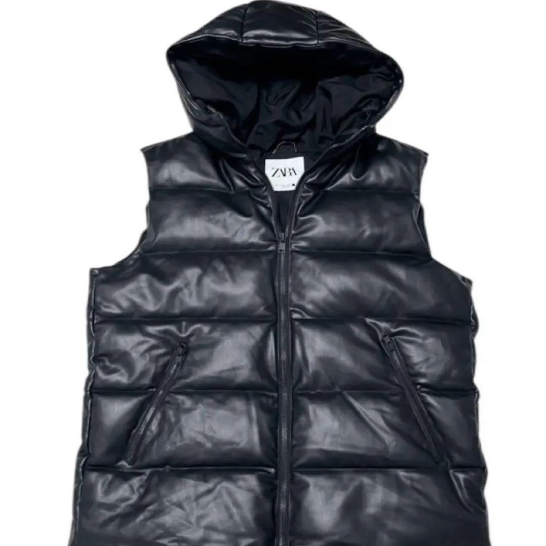 ZARA 希少 完売品 フェイク レザー ダウンベスト XLサイズ　パフベスト