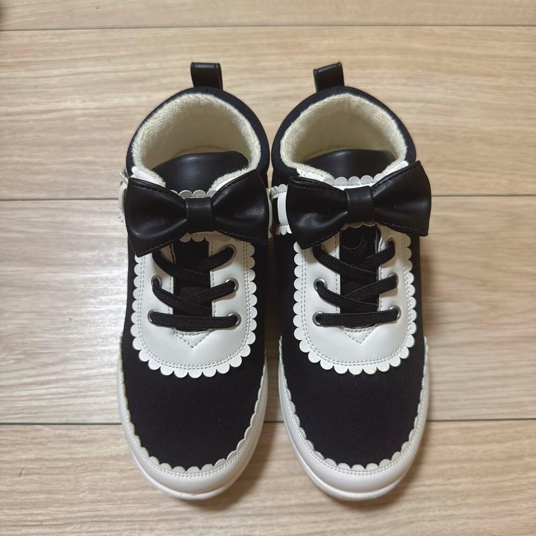 シャーリーテンプル　シューズ　スニーカー　20サイズ　新品