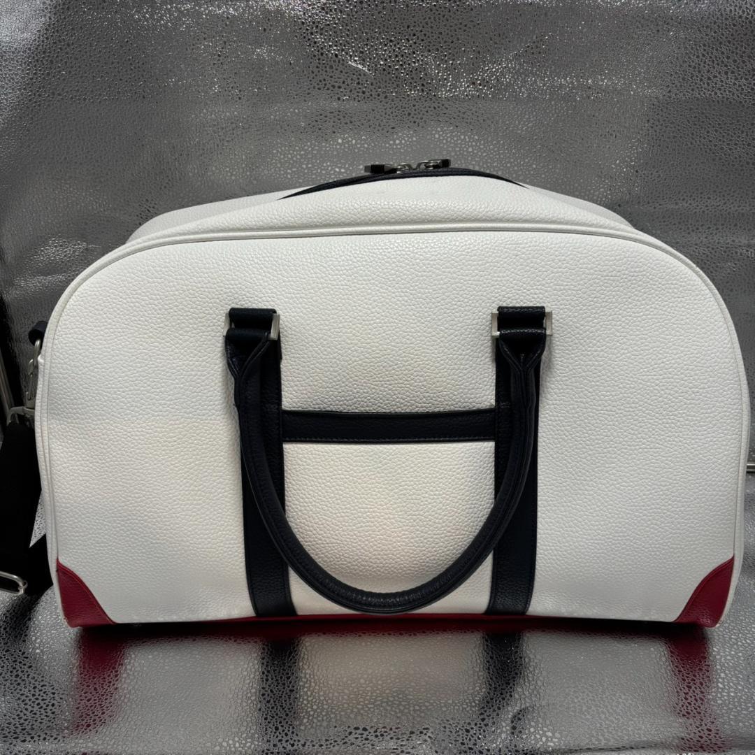 トミーヒルフィガー ゴルフ ボストンバッグ　ホワイト