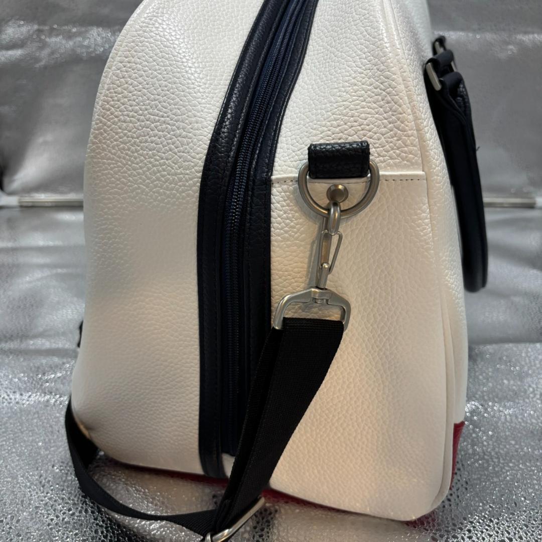 トミーヒルフィガー ゴルフ ボストンバッグ　ホワイト