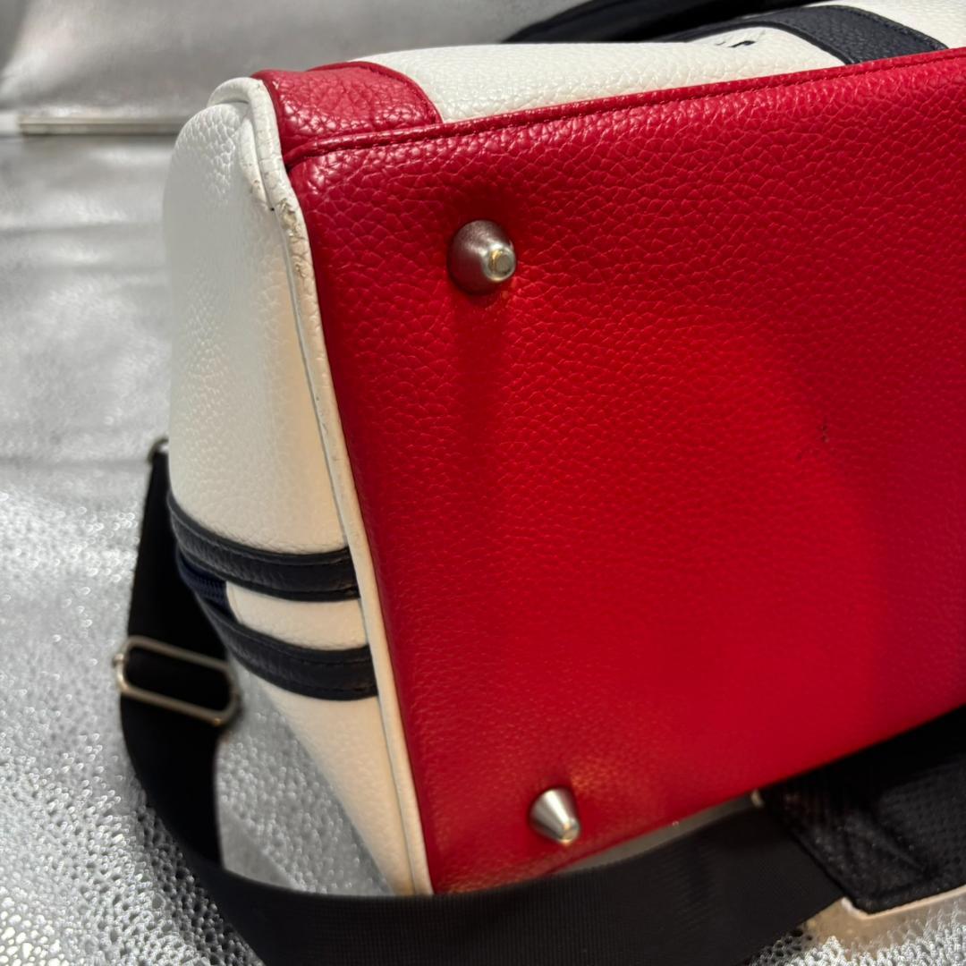 トミーヒルフィガー ゴルフ ボストンバッグ　ホワイト