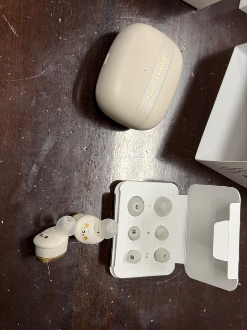 イヤホン Bowers & Wilkins B&W Pi8