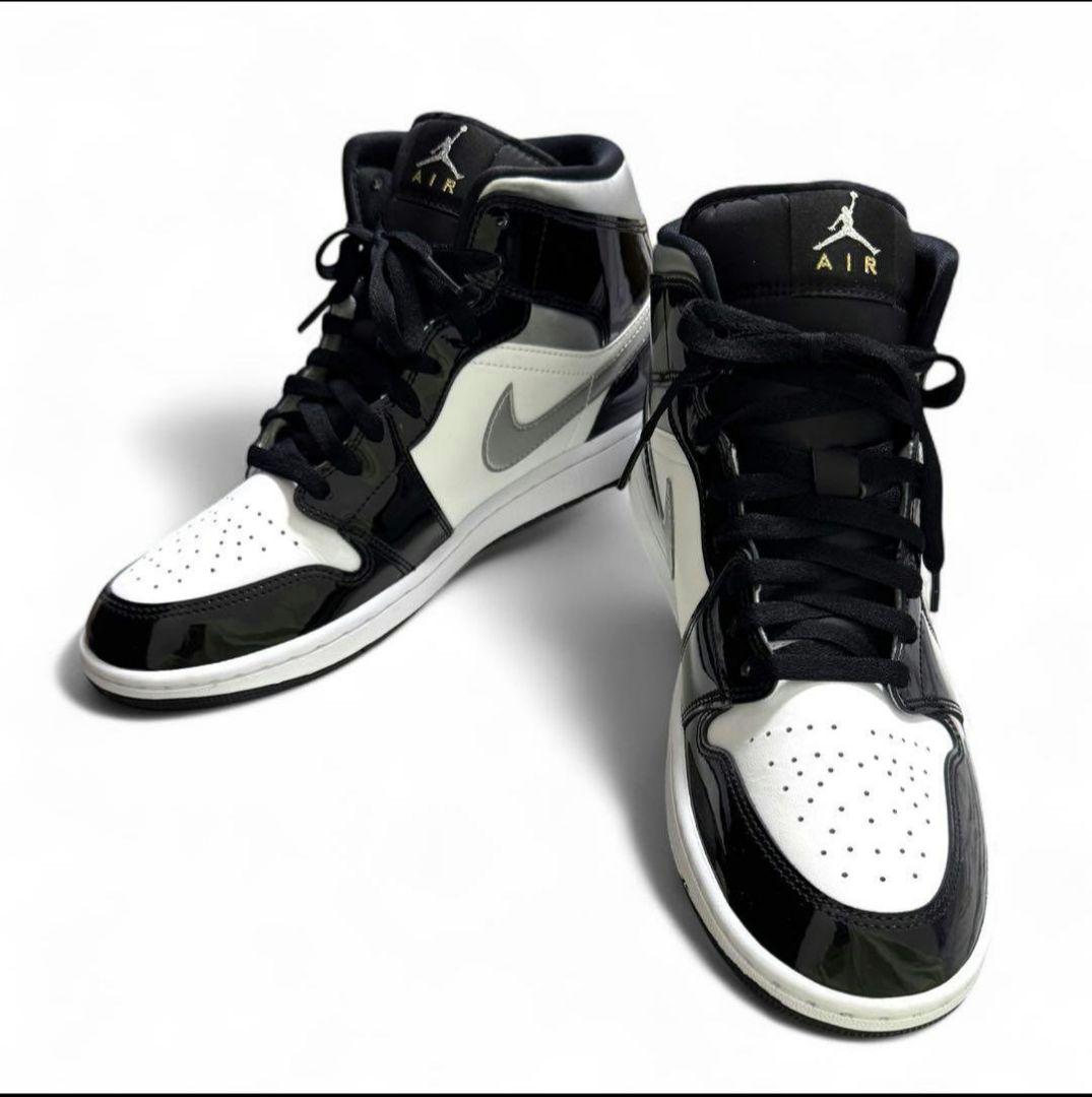 NIKE Air Jordan 1 ブラック/ホワイト ハイカット