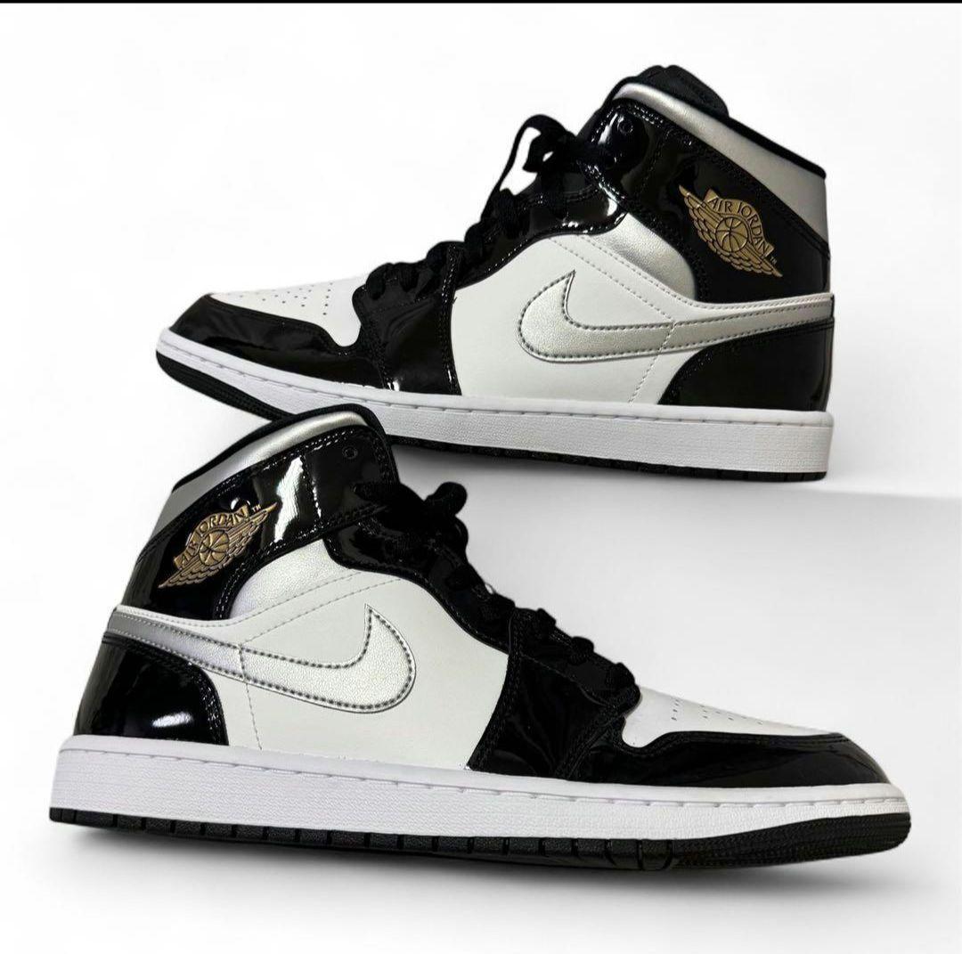 NIKE Air Jordan 1 ブラック/ホワイト ハイカット