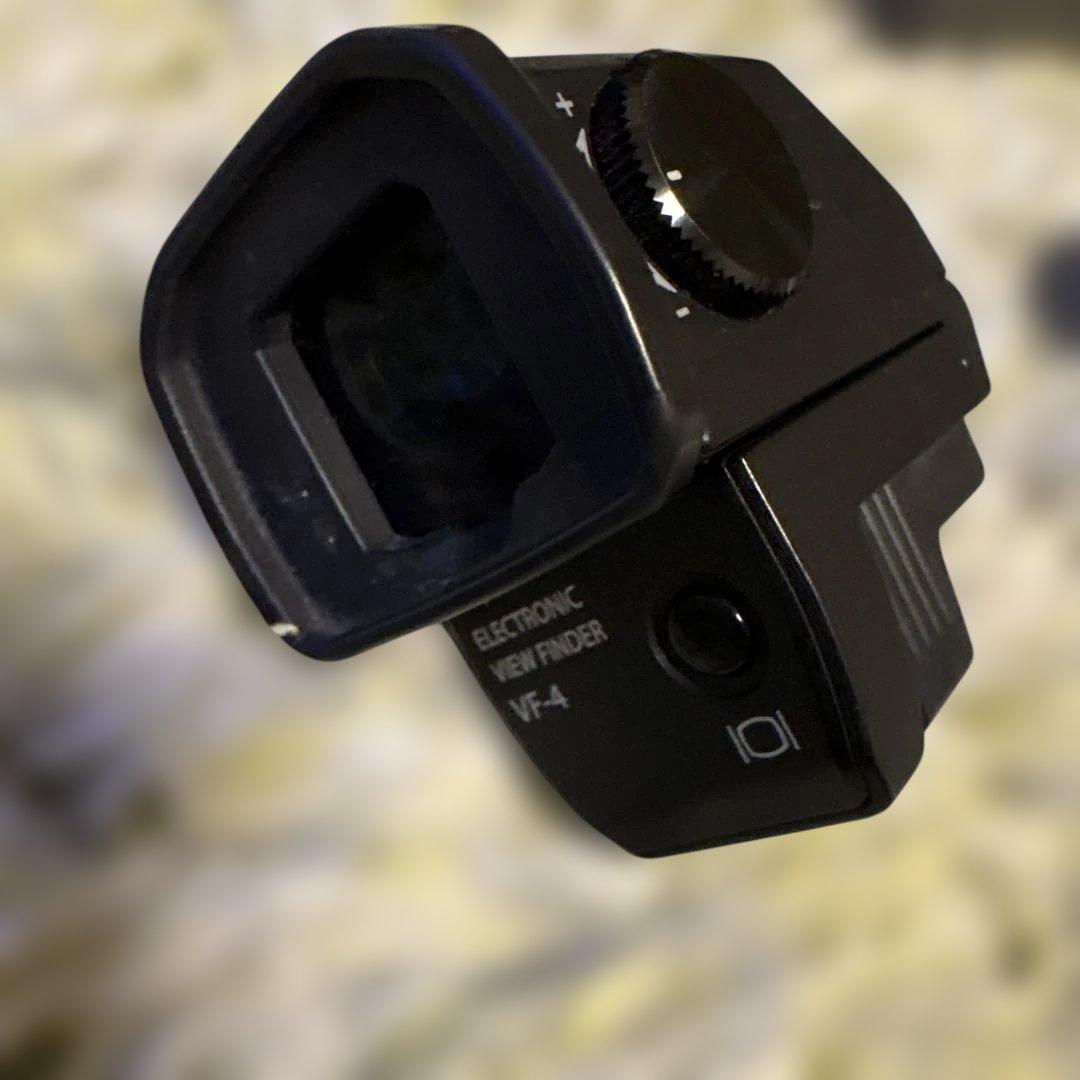 オリンパスOLYMPUS PEN E-P5 ボディ黒／銀(シャッター数少ない)