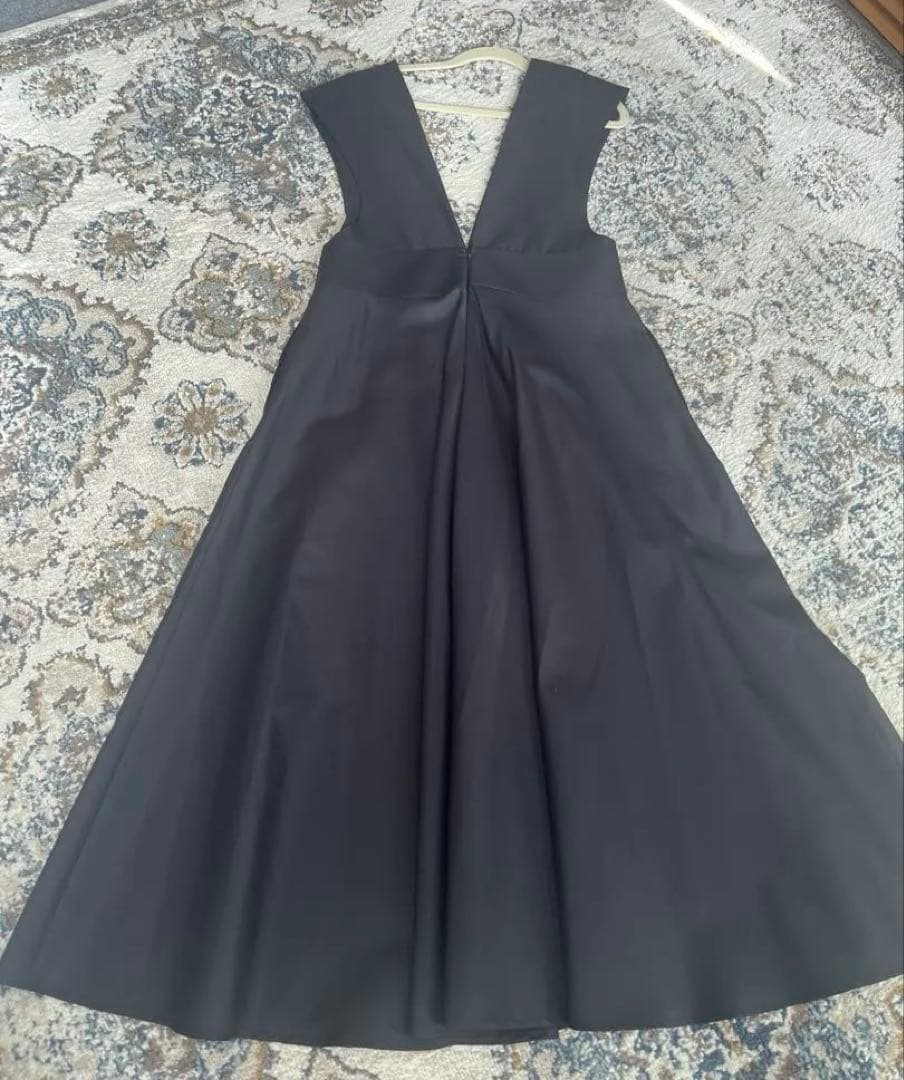 新品タグ付き MACHATT マチャット　 V　ジャンパースカート　ワンピース