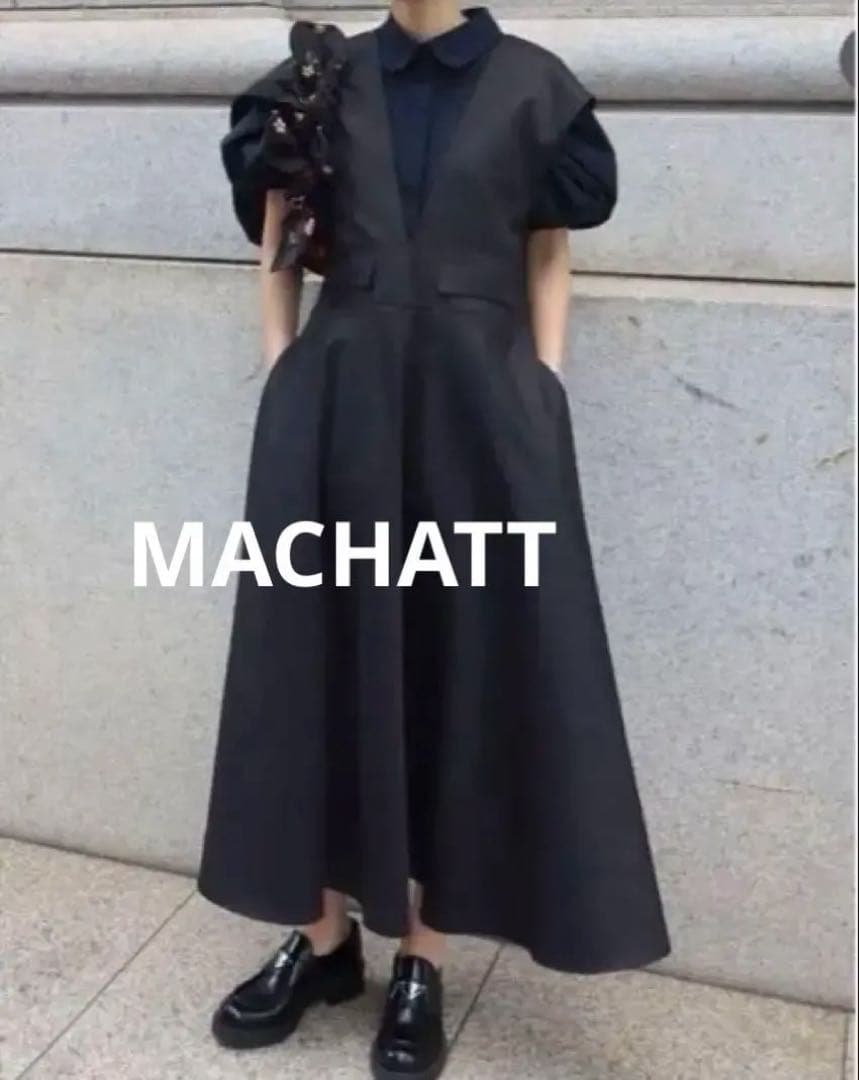 新品タグ付き MACHATT マチャット　 V　ジャンパースカート　ワンピース