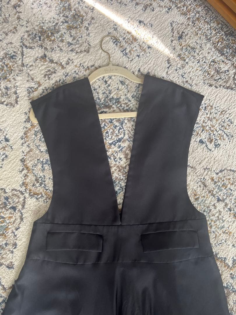 新品タグ付き MACHATT マチャット　 V　ジャンパースカート　ワンピース