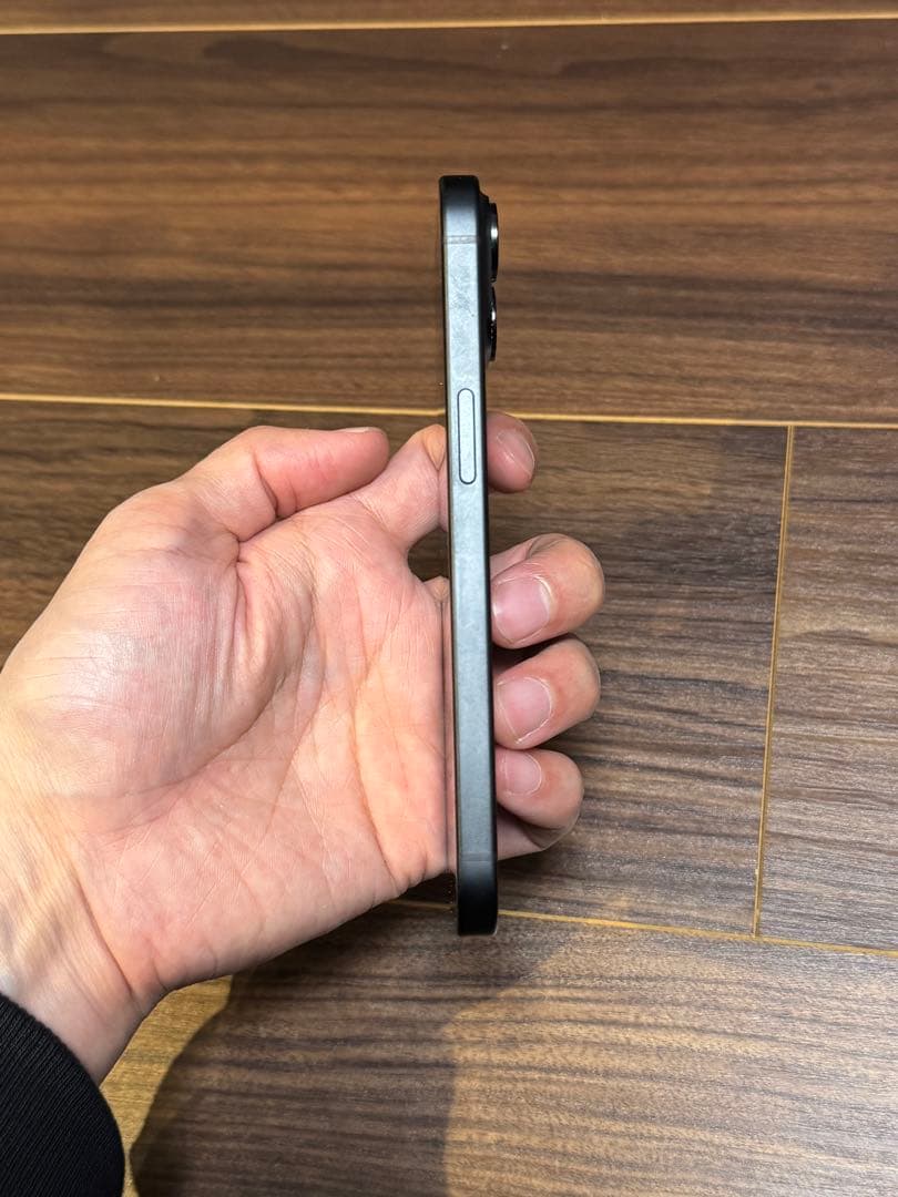 【美品】iPhone 15 ブラック 128GB Apple care+付き