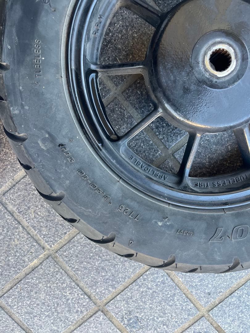 アドレスv125gホイールrpm廃盤レア　10インチ