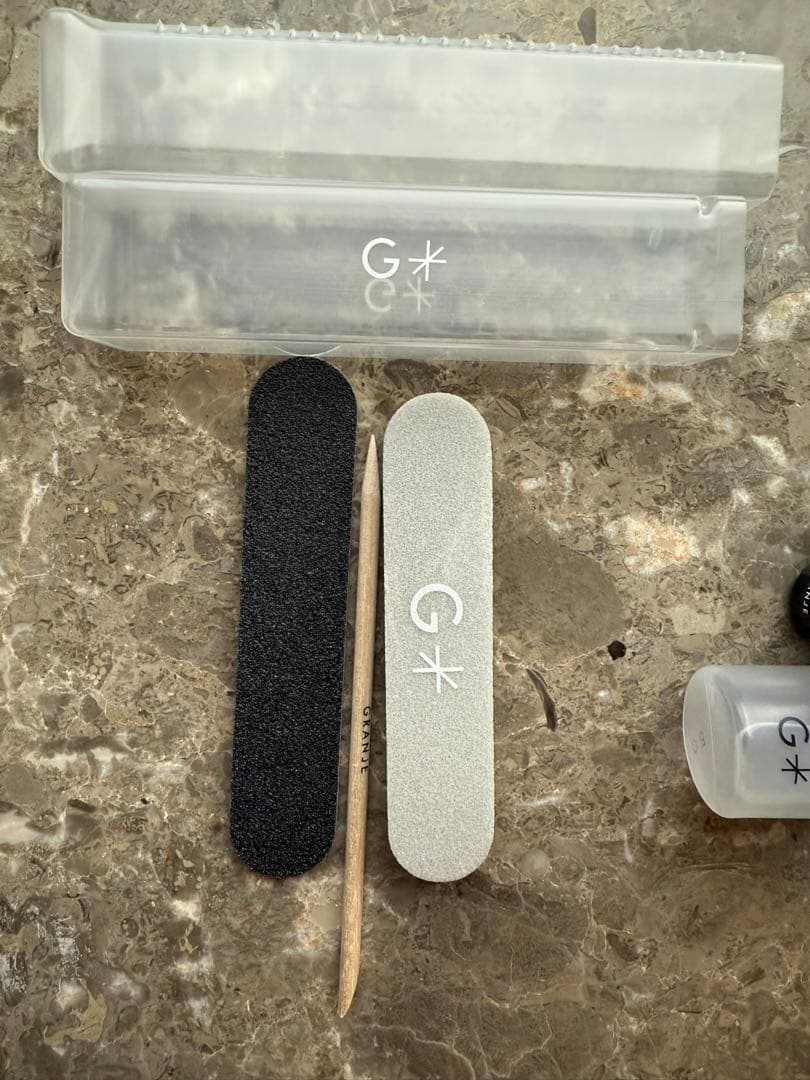 一度のみ使用 GRANJEピールオフジェル セット+1オフィスネイル